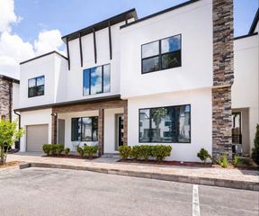 320 VILLA DOMANI COURT, Davenport, FL 33896
