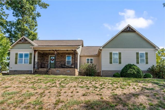 134 Ravensbourne Trace, Stokesdale, NC 27357