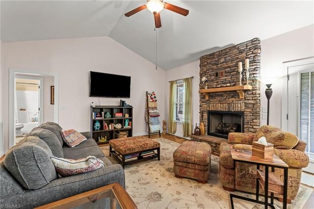 134 Ravensbourne Trace, Stokesdale, NC 27357