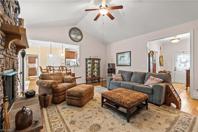 134 Ravensbourne Trace, Stokesdale, NC 27357