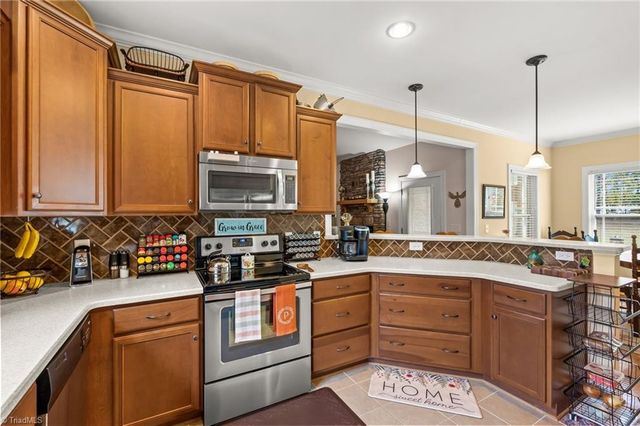 134 Ravensbourne Trace, Stokesdale, NC 27357