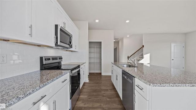 123 Strawberry Court, Lexington, NC 27295