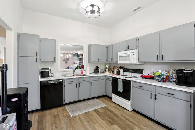 2774 Woodfield Boulevard, Franklin, IN 46131