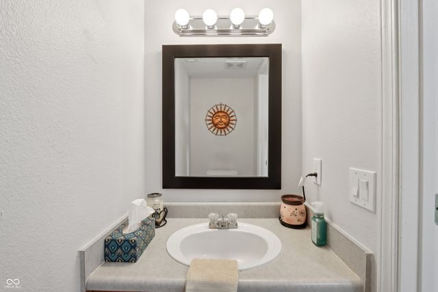 2774 Woodfield Boulevard, Franklin, IN 46131