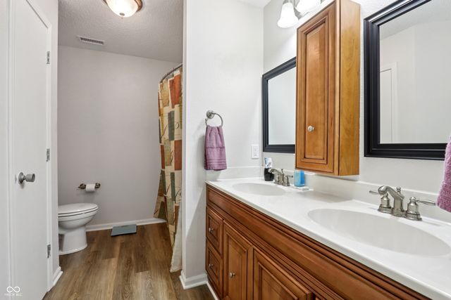 2774 Woodfield Boulevard, Franklin, IN 46131