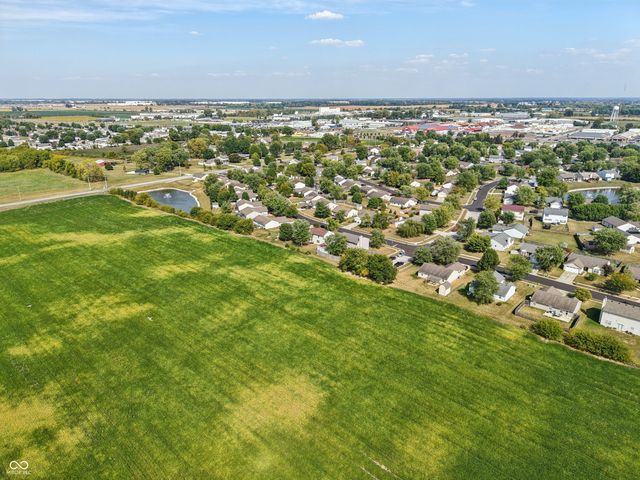 2774 Woodfield Boulevard, Franklin, IN 46131