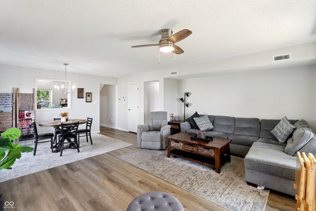 2774 Woodfield Boulevard, Franklin, IN 46131