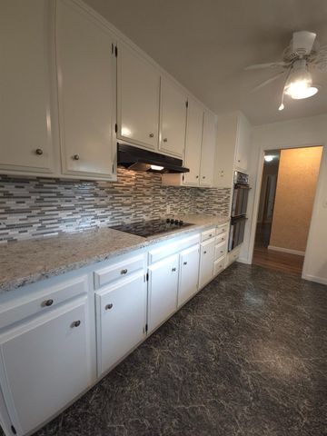 1601 Jacquelyn Way, Modesto, CA 95355