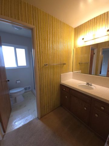 1601 Jacquelyn Way, Modesto, CA 95355