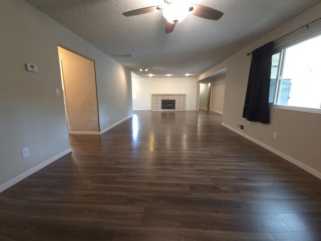 1601 Jacquelyn Way, Modesto, CA 95355