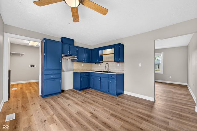 1063 Dutchman Lane, Seymour, IN 47274