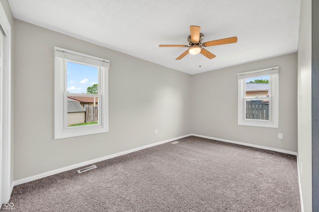 1063 Dutchman Lane, Seymour, IN 47274