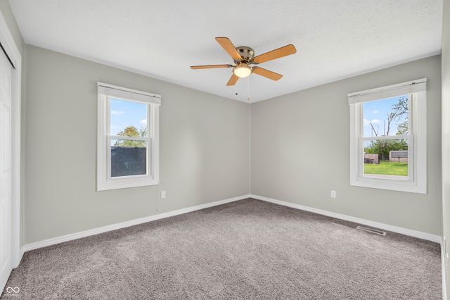 1063 Dutchman Lane, Seymour, IN 47274