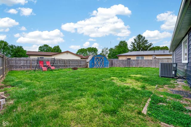 1063 Dutchman Lane, Seymour, IN 47274