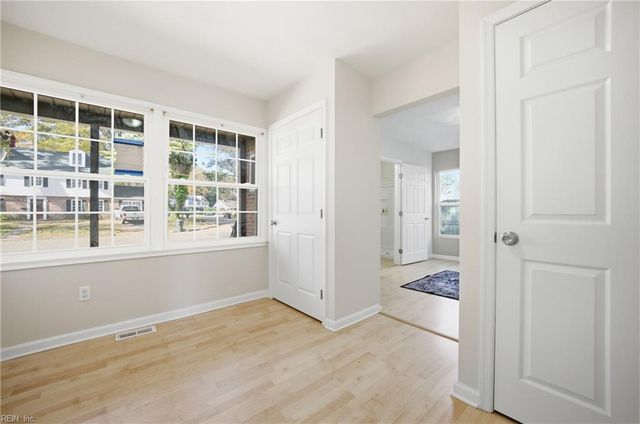 804 Roberto DR, Newport News, VA 23601