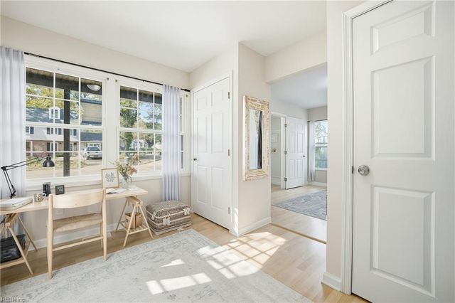 804 Roberto DR, Newport News, VA 23601