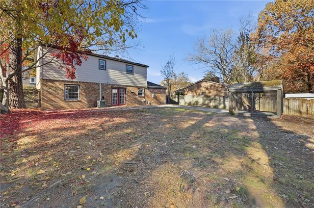 804 Roberto DR, Newport News, VA 23601