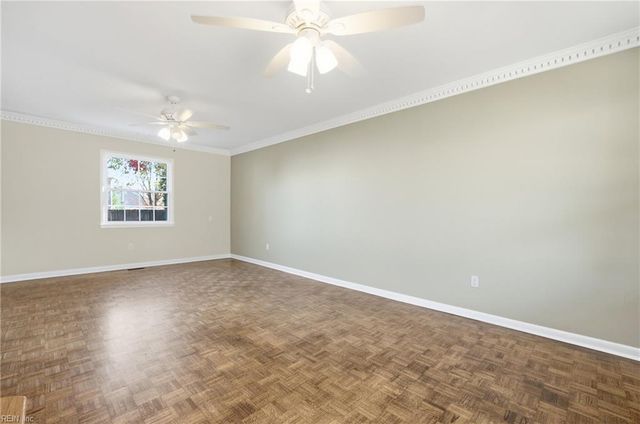 804 Roberto DR, Newport News, VA 23601