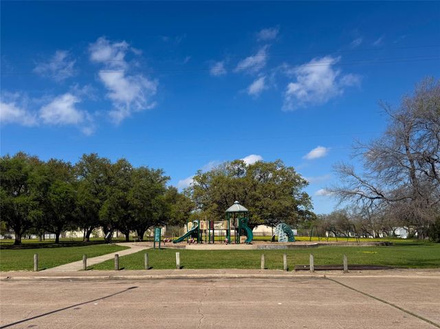 3233 Real Street A, Houston, TX 77087