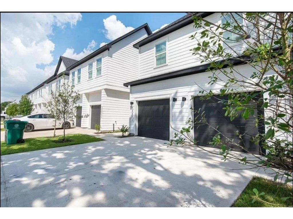 3233 Real Street A, Houston, TX 77087