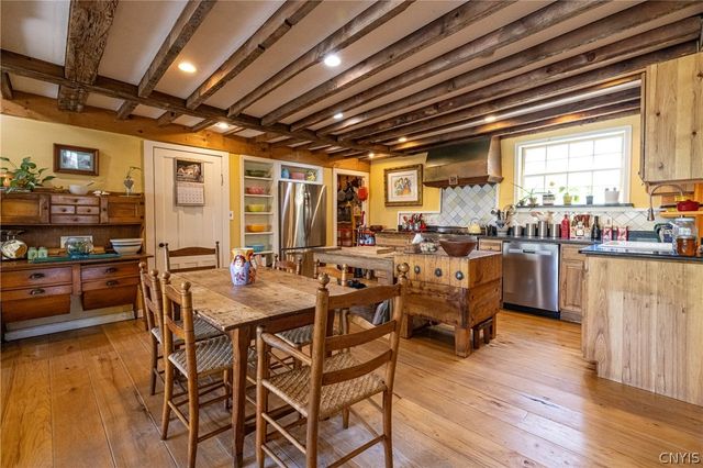 1900 Rose Hill Road, Skaneateles, NY 13152