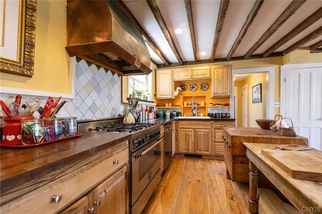 1900 Rose Hill Road, Skaneateles, NY 13152
