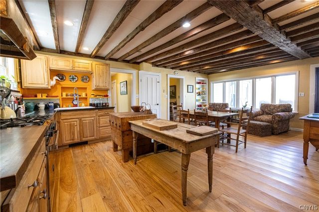 1900 Rose Hill Road, Skaneateles, NY 13152