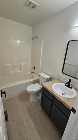 3021 46th Avenue, Greeley, CO 80634