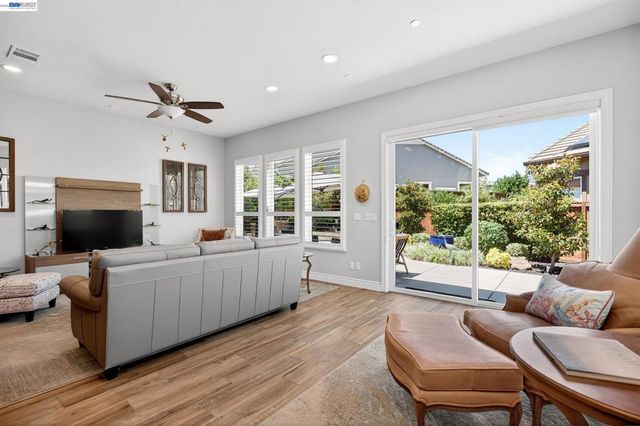 2105 RIOJA WAY, Brentwood, CA 94513