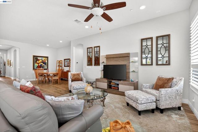 2105 RIOJA WAY, Brentwood, CA 94513