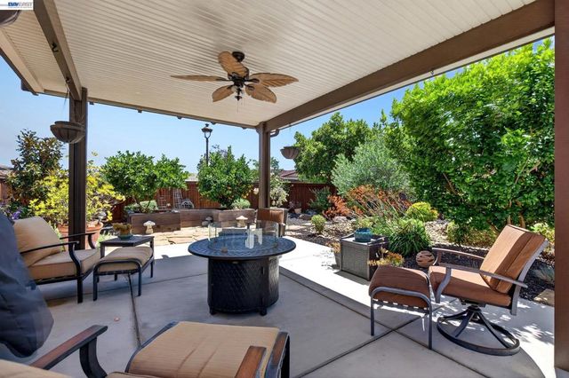 2105 RIOJA WAY, Brentwood, CA 94513