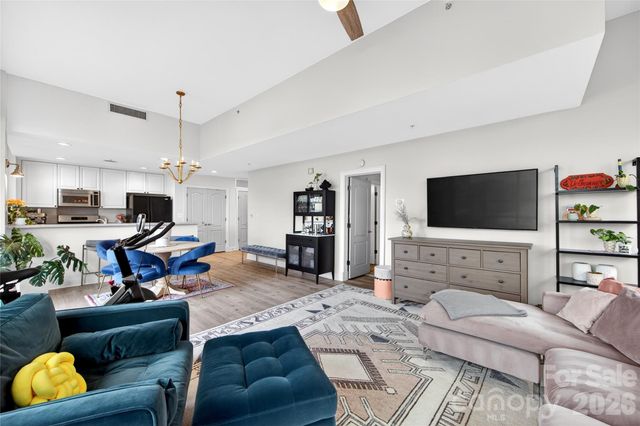 315 Arlington Avenue 503, Charlotte, NC 28203