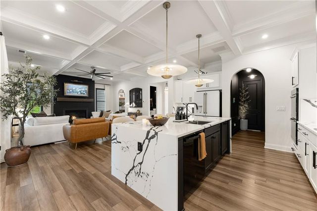 712 Bridgeview Drive, Canton, GA 30115