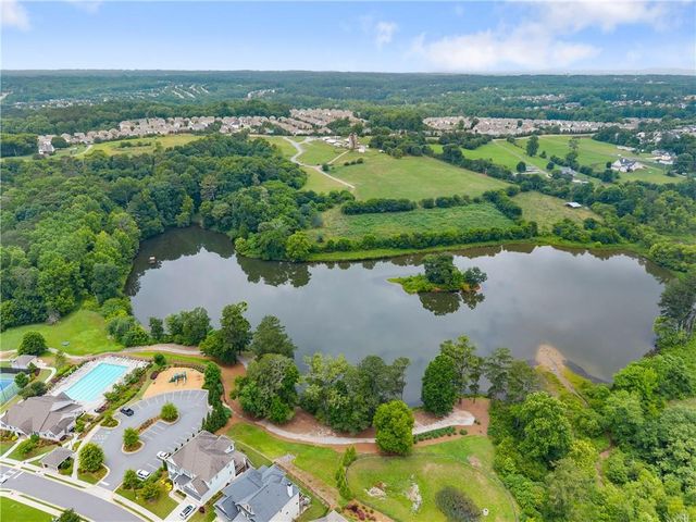 712 Bridgeview Drive, Canton, GA 30115