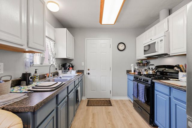 3921 Mercury Drive, Redding, CA 96002