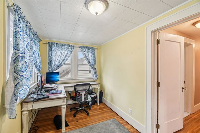 136 Avondale Road, Irondequoit, NY 14622