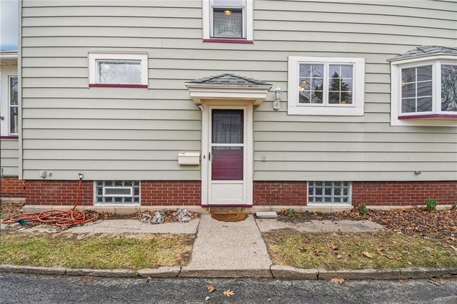 136 Avondale Road, Irondequoit, NY 14622