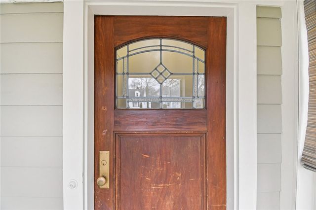 136 Avondale Road, Irondequoit, NY 14622