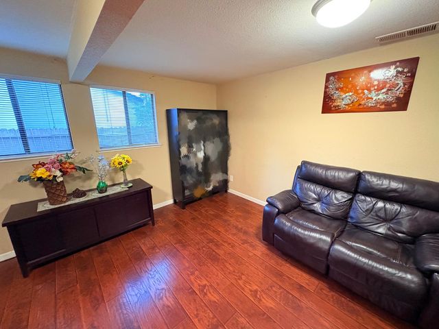 10472 Abbottford Way, Rancho Cordova, CA 95670