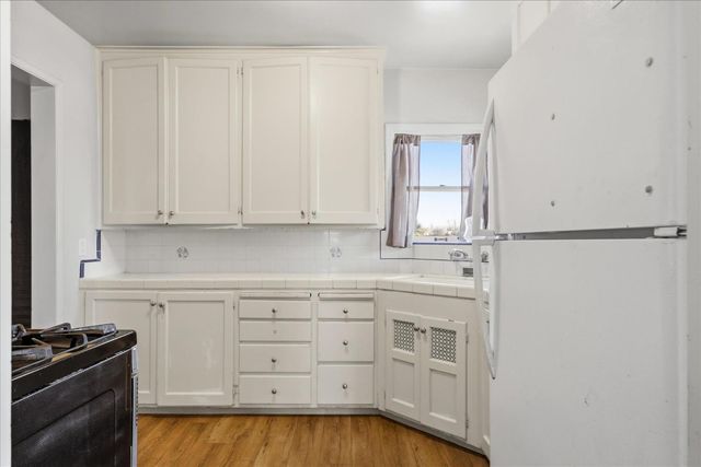 407 N Chestnut Avenue, Fresno, CA 93702