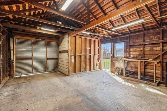 407 N Chestnut Avenue, Fresno, CA 93702