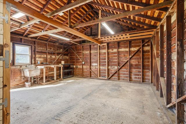 407 N Chestnut Avenue, Fresno, CA 93702