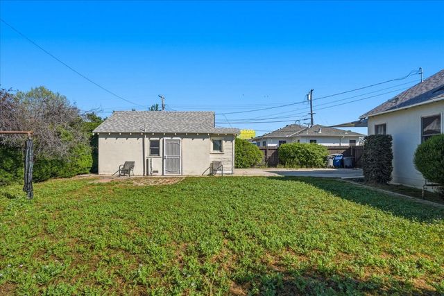 407 N Chestnut Avenue, Fresno, CA 93702