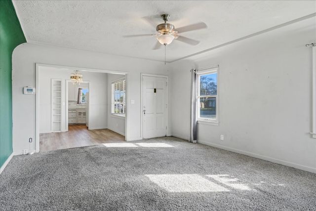 407 N Chestnut Avenue, Fresno, CA 93702