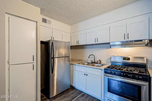 6545 N 19th Avenue A1, Phoenix, AZ 85015