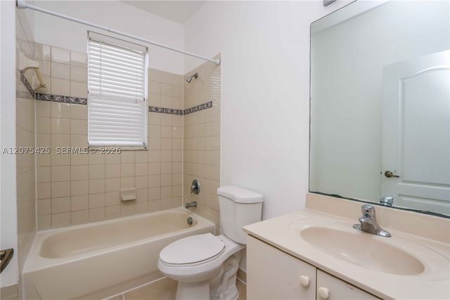 3955 NE 11th Dr 3955, Homestead, FL 33033