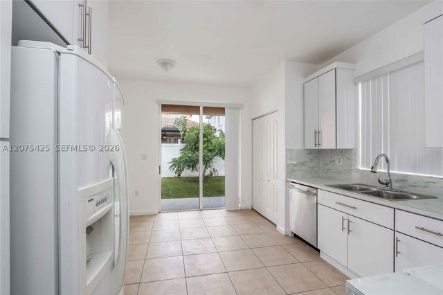 3955 NE 11th Dr 3955, Homestead, FL 33033