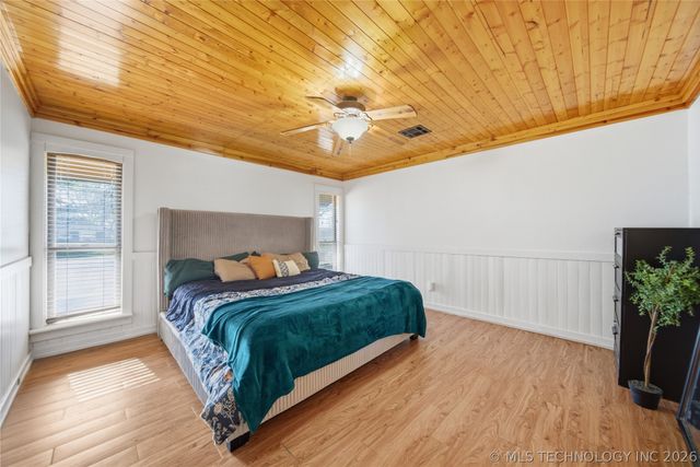 9211 N 155th East Avenue N, Owasso, OK 74055