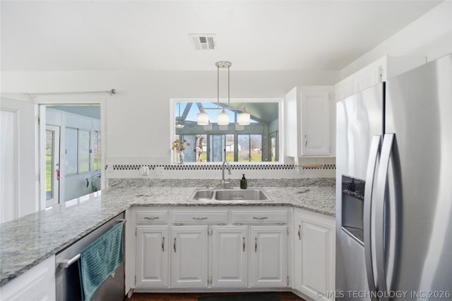 9211 N 155th East Avenue N, Owasso, OK 74055