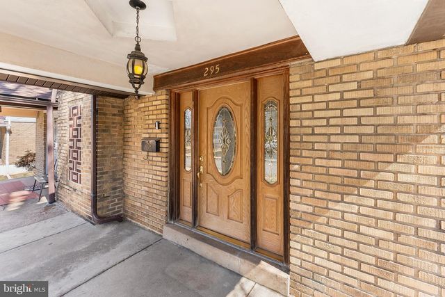 295 BRADDOCK AVE, Lansdowne, PA 19050